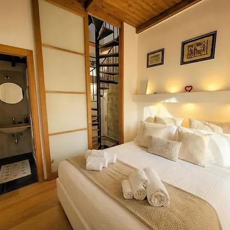 Tatiana - Historic With Private Rooftop Terrace Bari