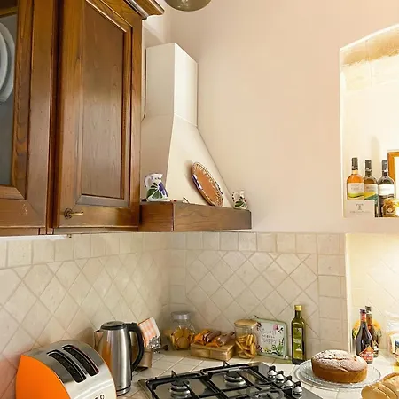 Tatiana - Historic With Private Rooftop Terrace Ferienhaus Bari